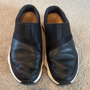 Sorel women slip on sneaker